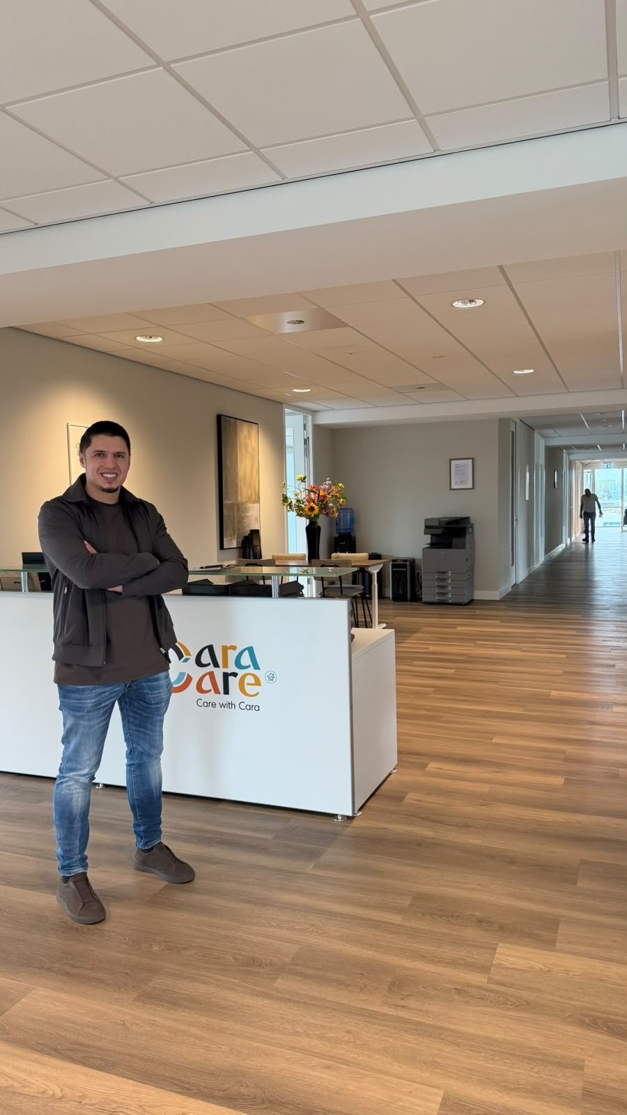 Zakaria Tijarti bij de receptie van Cara Care